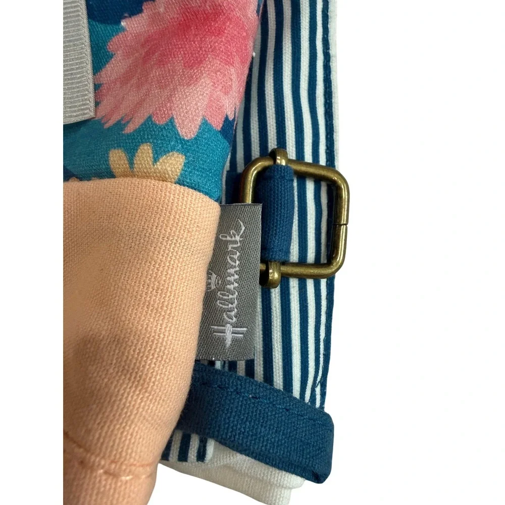 Hallmark Apron and Oven Mitt Set Women OS Teal Pink  Mom's Menu Floral Striped